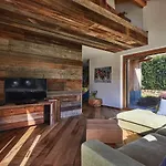 Woodhouse By Interhome