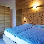 Woodhouse By Interhome 科利科