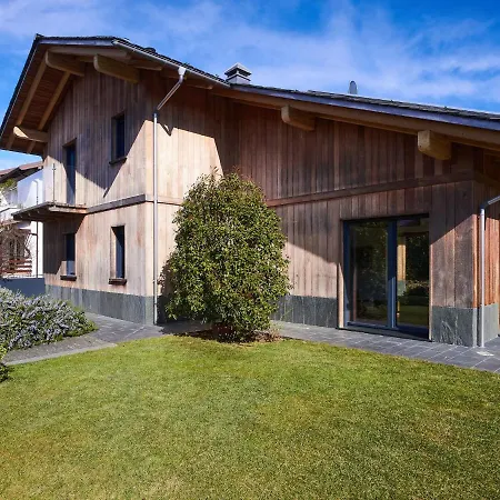 Woodhouse By Interhome