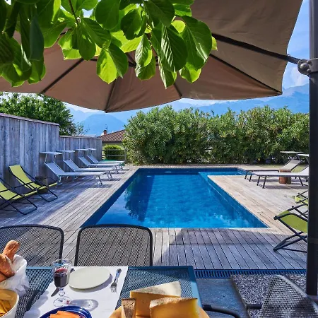 Woodhouse By Interhome Colico