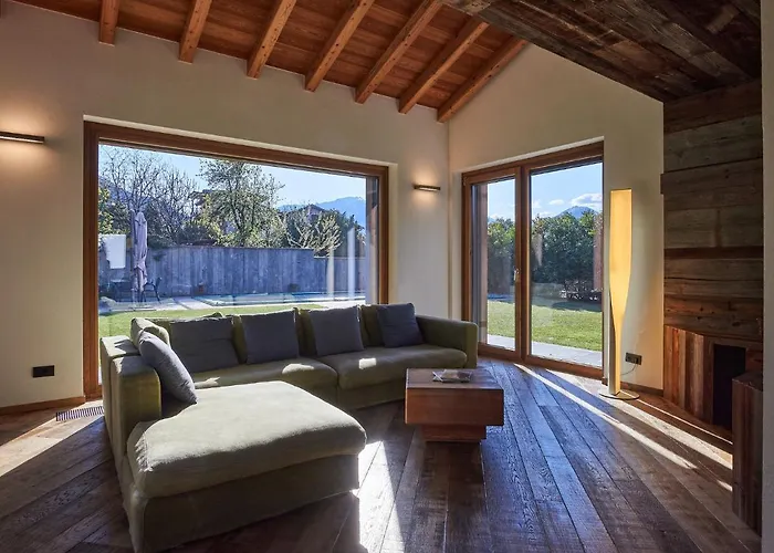 Woodhouse By Interhome コーリコ