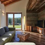 Woodhouse By Interhome * Colico