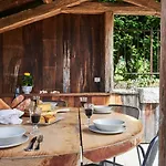 Villa Woodhouse By Interhome